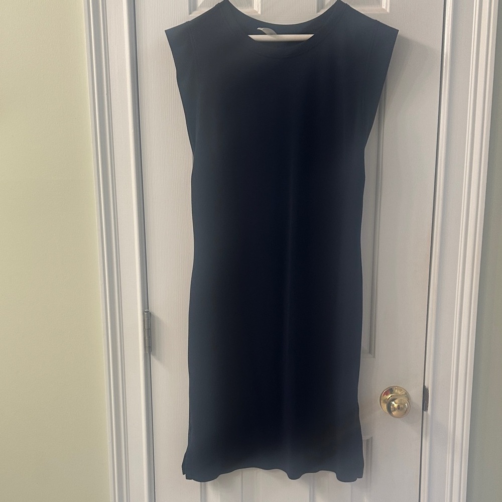 Chic Navy Sleeveless Midi Dress